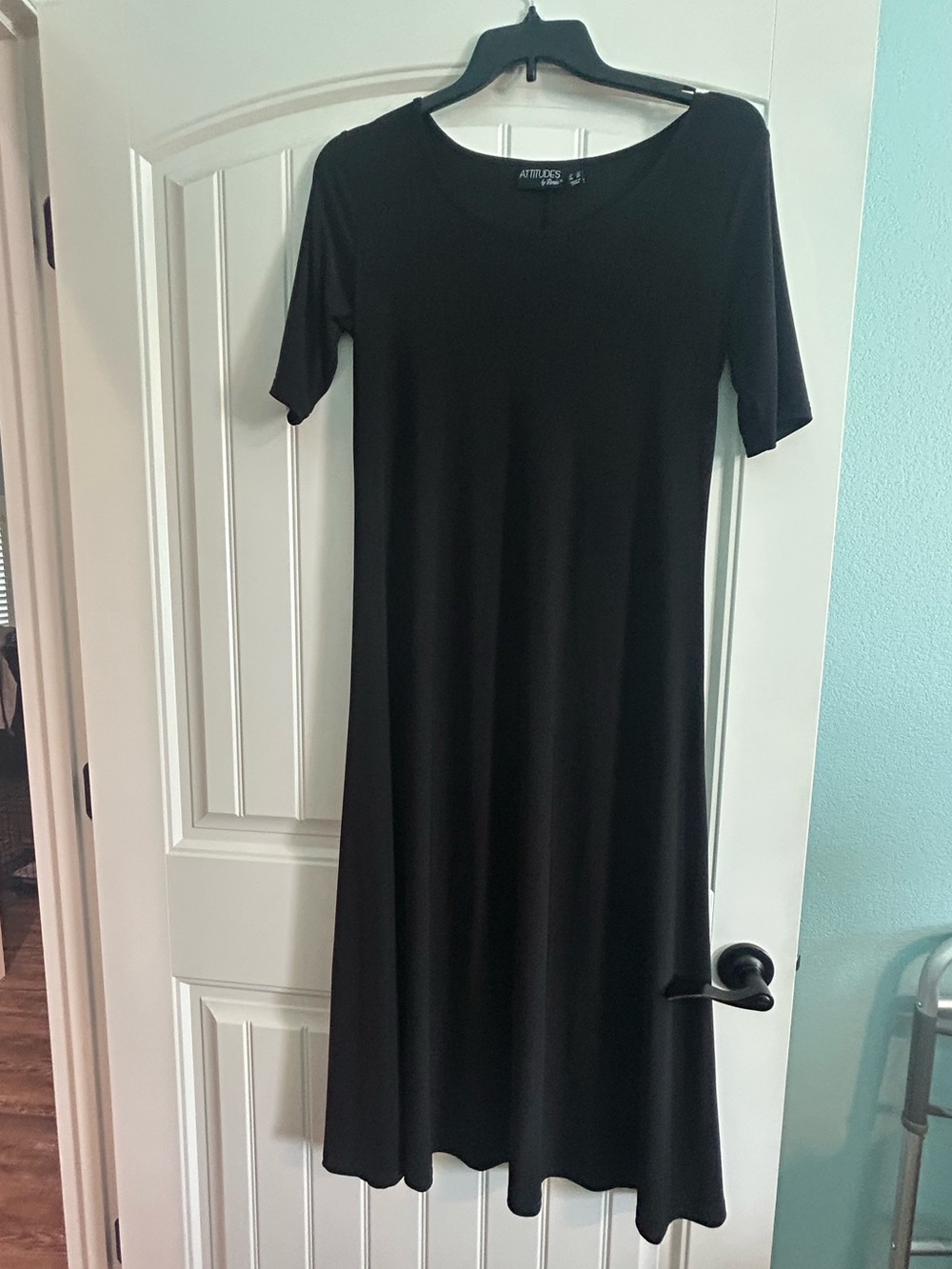 Attitudes by Renee Black Short Sleeve Midi Dress